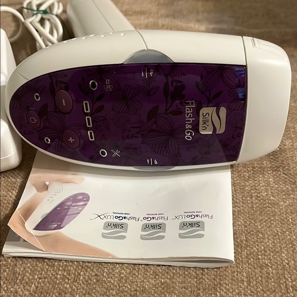 Silk'n Flash&Go Hair Removal Device - Purple and White